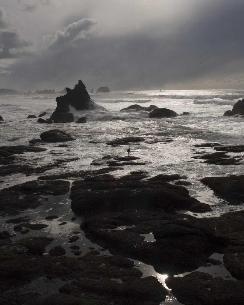 Paciente sorrindo após tratamento odontológico